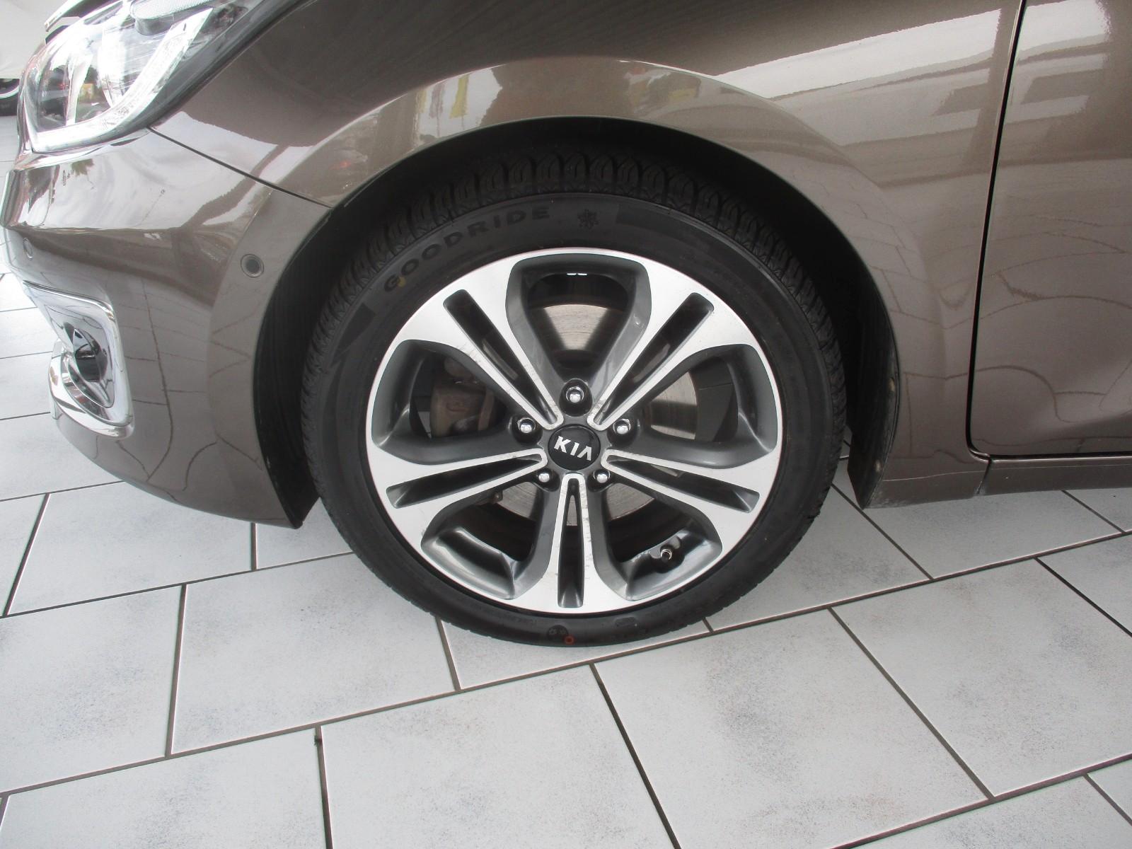 Kia cee'd Sportswagon Spirit, Klimaaut,LM,AHK