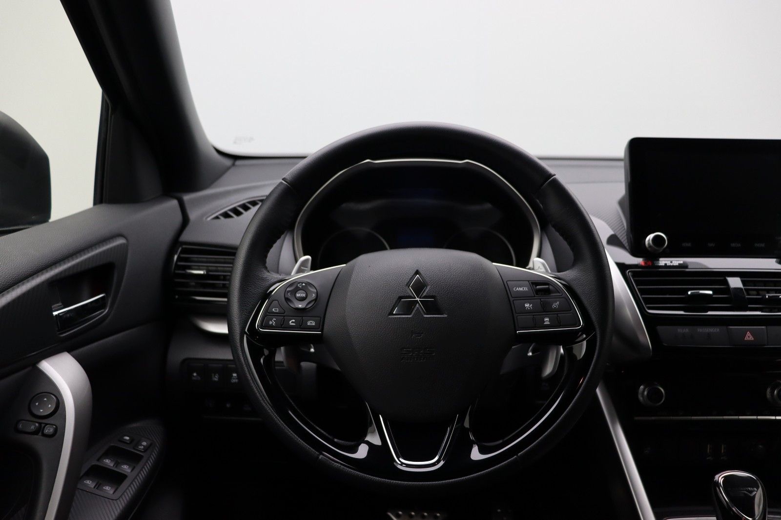 Fahrzeugabbildung Mitsubishi Eclipse Cross 2.4 Plus Select Black Hybrid 4WD