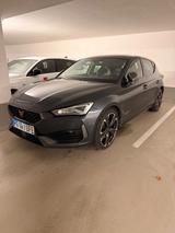 Cupra Leon 1.4 e-HYBRID 180kW DSG 19 Zoll Allwetter. - Cupra Leon von privat
