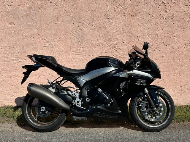 Suzuki GSXR 1000 *LIEFERUNG MÖGLICH*