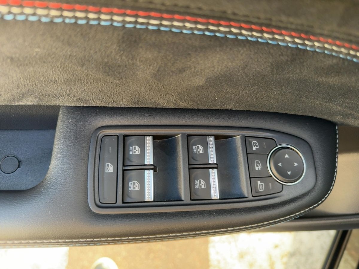 Fahrzeugabbildung Renault Arkana ESPRIT ALPINE TCe 160 EDC City Paket