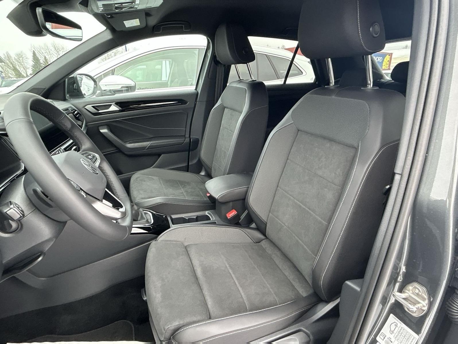 Volkswagen T-Roc 2.0 TDI DSG Style BlackStyle IQ.DRIVE AHK