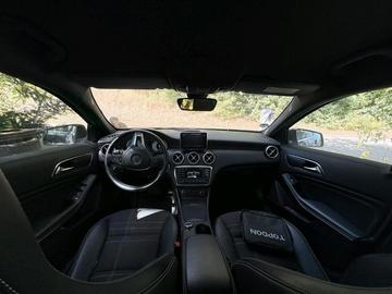 صورة 4 لـ 2012 Mercedes-BENZ A 220