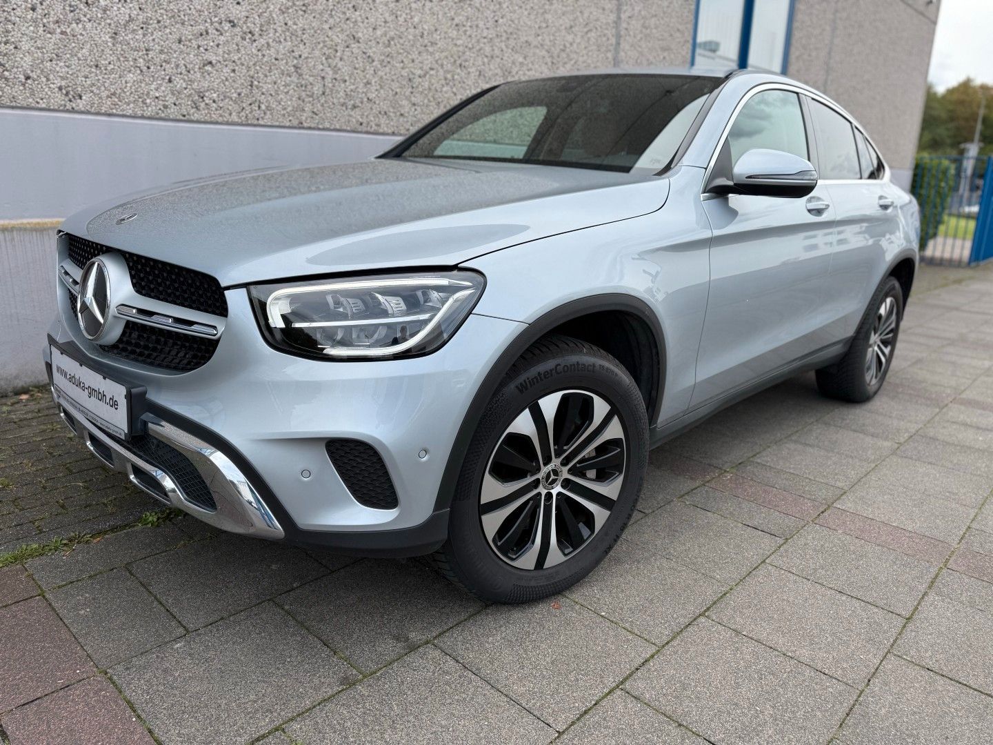 Mercedes-Benz GLC 300 DE 4MATIC Coupé PHEV Leder LED Kamera foto 2
