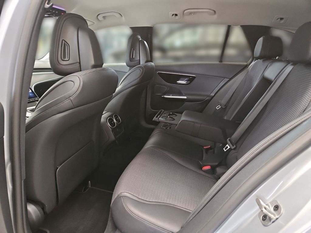 Fahrzeugabbildung Mercedes-Benz C 180 T Avantg. Distronic+ LED SHZ Ambie.
