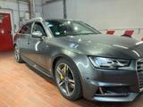 Audi A4 2.0 TFSI Avant S tr. quattro "3xS-Line"MATRIX - Audi A4: 3.0