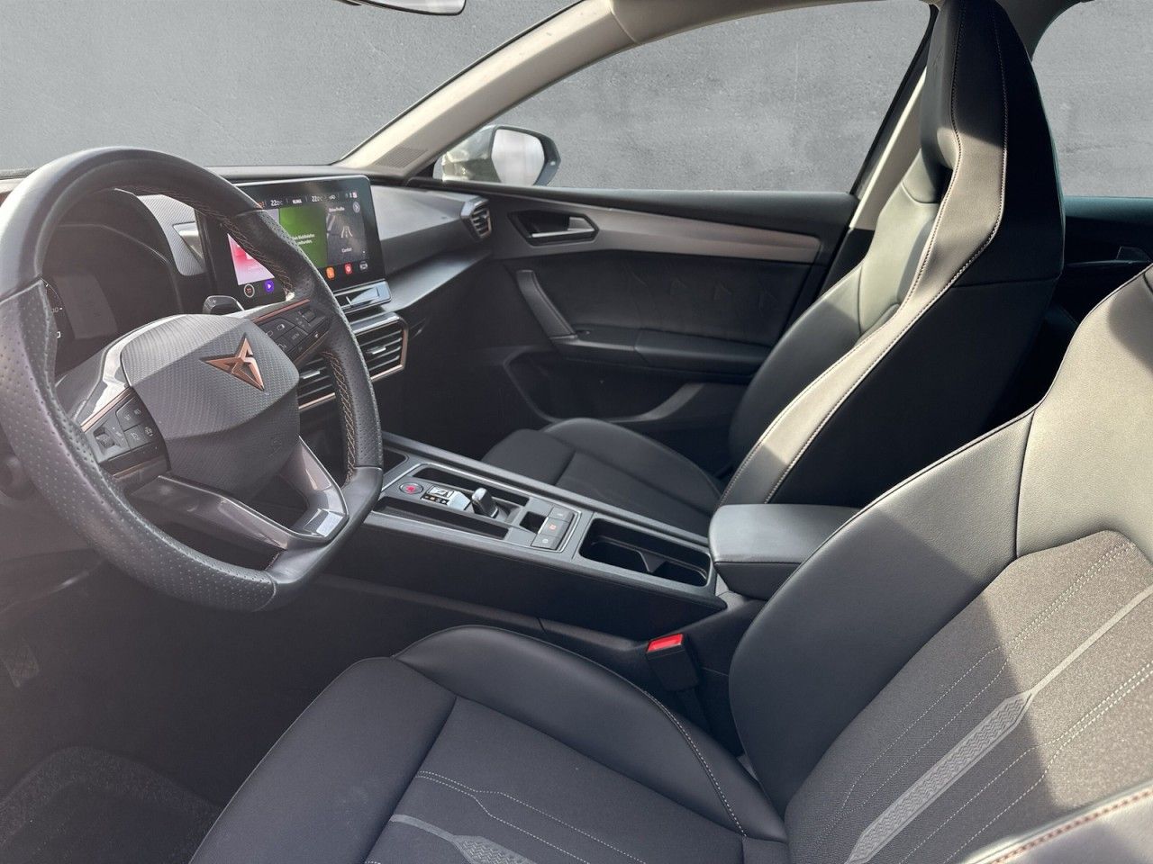 Fahrzeugabbildung CUPRA Leon 1.5 eTSI 150 PS DSG