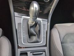 VW Golf 7 Highline/ACC/Massage/AHK/Kamera