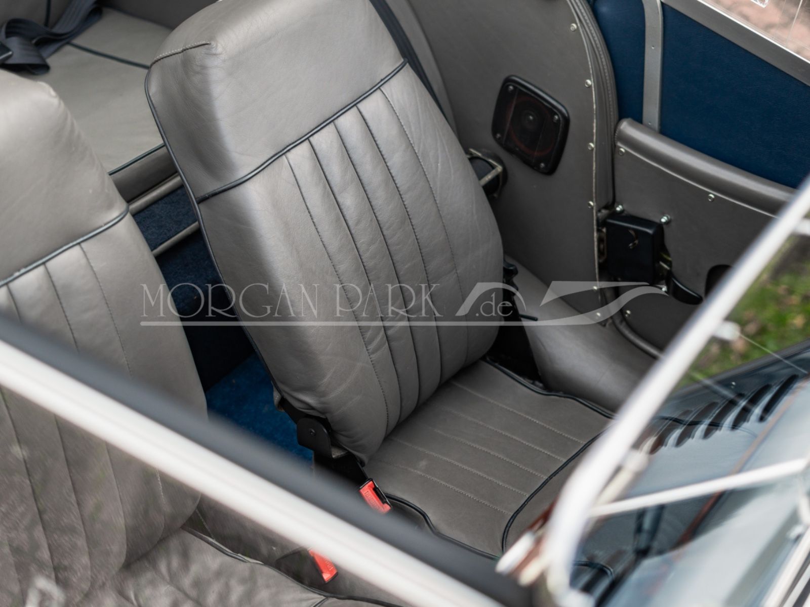 Fahrzeugabbildung Morgan Plus 4 - 4 Sitzer *Rechtslenker*