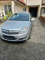 Opel Astra Stufenheck (Rarität)1.6 Easytronic-TÜV neu - Opel Astra: Easytronic