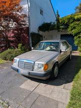 Mercedes-Benz Mercedes W124 260E Oldtimer im Traumzustand - Mercedes-Benz 260 aus 1991