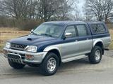 Mitsubishi L200 Pick Up 4x4 Americ.Style+AHK+Klima+4Türen - blaue Mitsubishi L200
