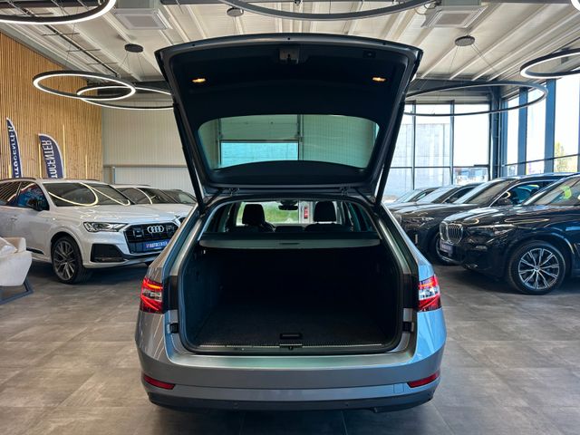 Skoda Superb Combi Style *BiXenon*Navi*AHK*