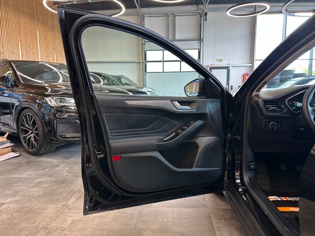 MYAUTOCENTER – Gebraucht- und Jahreswagen mit Werkstattservice in Pfaffenhofen Ford Focus *KEYLESS*ACC*NAV*1-HAND*2-ZONEN*
