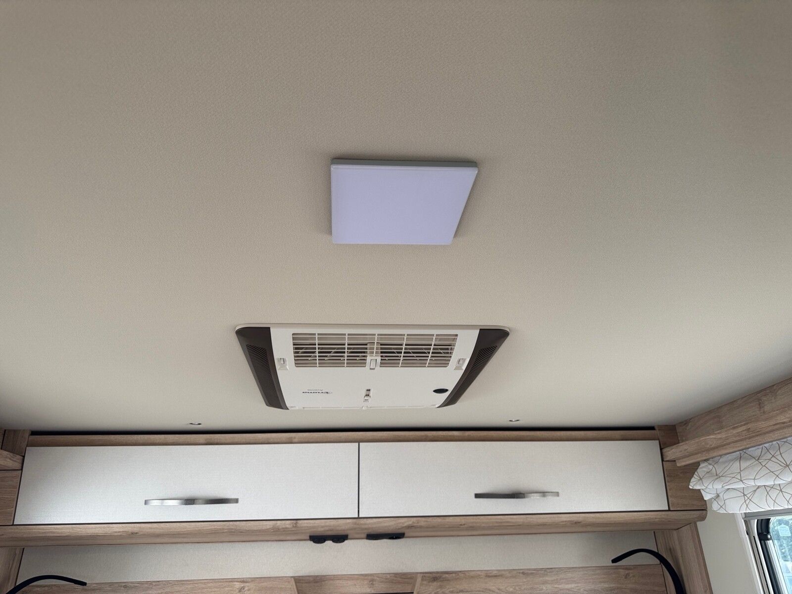 Fahrzeugabbildung Eura Mobil Profila T PT 660 EB Dachklima/Mark./Mondial