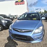 Hyundai i30 1,4i FIFA WM Edition TÜV 8.27 AHK KLIMAANLAG - Hyundai i30: Fifa Wm Edition