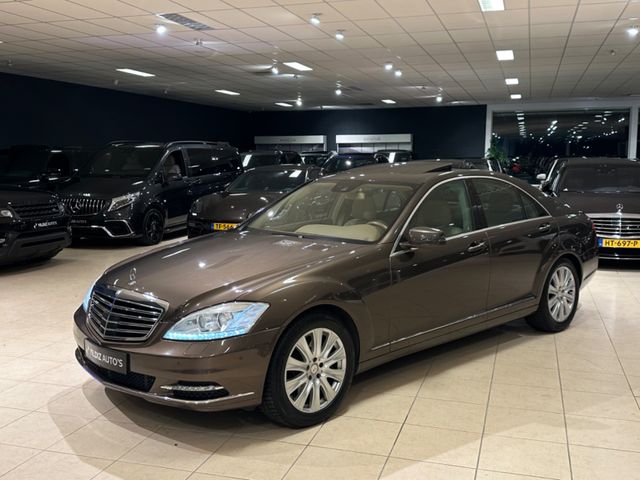 Mercedes-Benz S 350 CDI BlueTEC 4Matic*S.DACH*KEYLES*H&K*DISTR