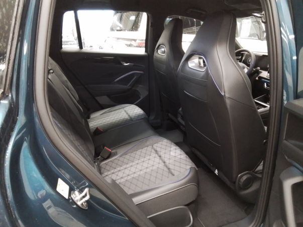 Fahrzeugabbildung Volkswagen Tiguan eTSI R-Line DSG Standhzg. Matrix AHK Navi