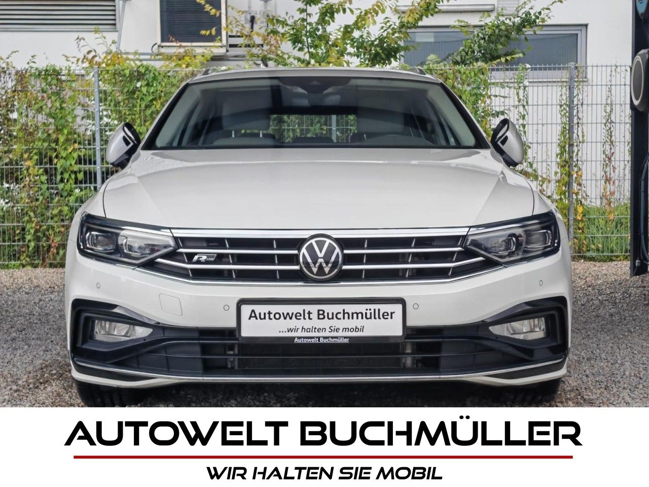 Gebrauchtwagen Volkswagen Passat Passat 2.0 TDI DSG,R-LINE,STANDH,AHK,CAM,MATRIX in Nersingen