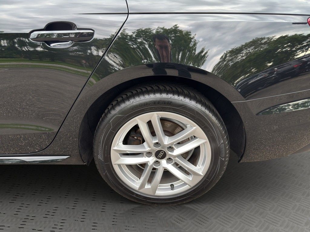 Audi A4 Avant Advanced 35TDI S-Tr Leder BusinessPaket foto 3