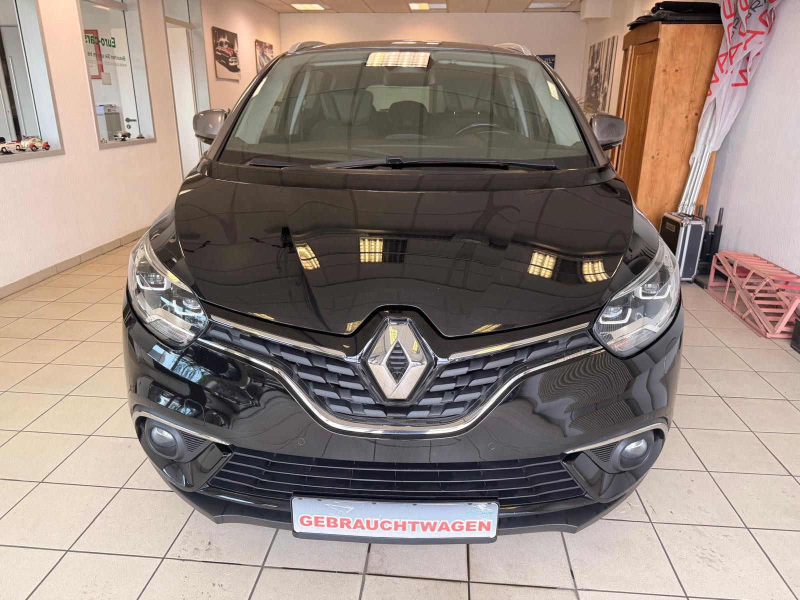 Fahrzeugabbildung Renault Scenic ENERGY dCi 160 EDC Bose Edition/ 7.SITZER