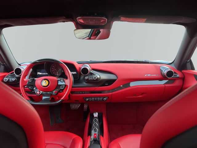 FERRARI F8 – Bild 7