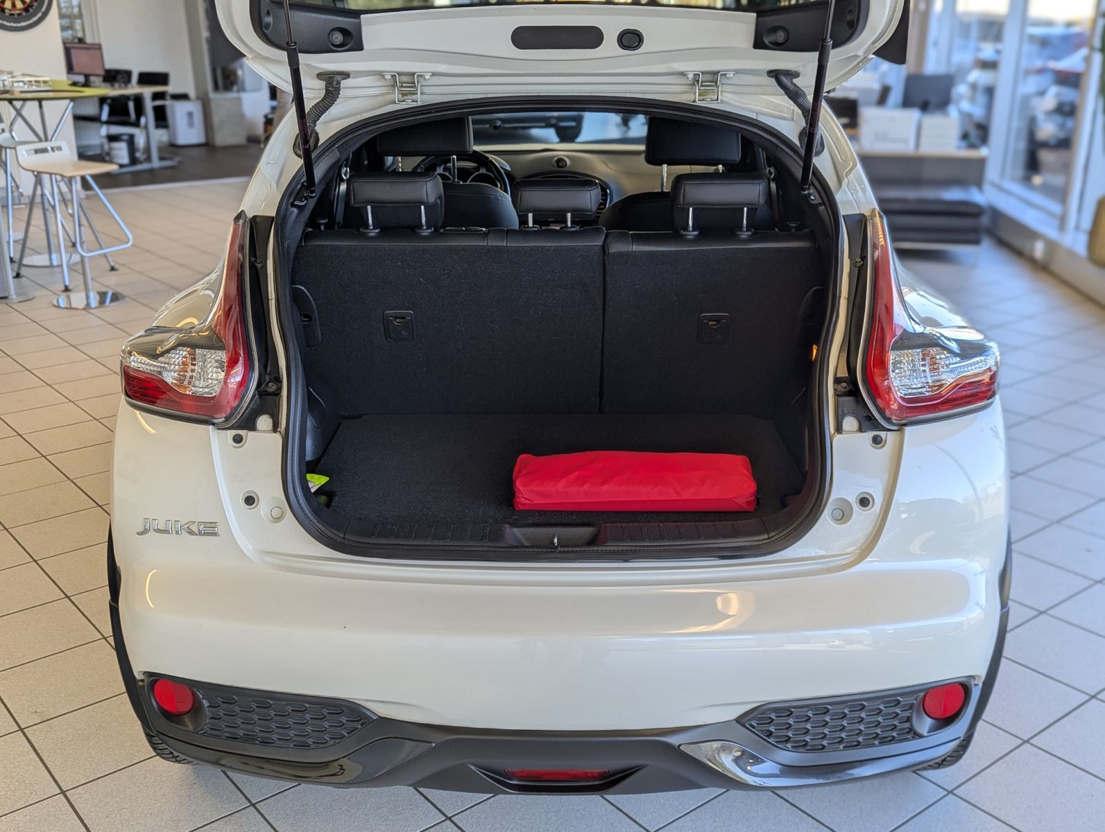 NISSAN Juke 1.6 Aut. Tekna BOSE Leder Kamera-360° EURO6 - Image 11