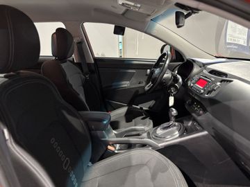 Fotografie 6 des Kia Sportage 2.0 CVVT 2WD Automatik Vision