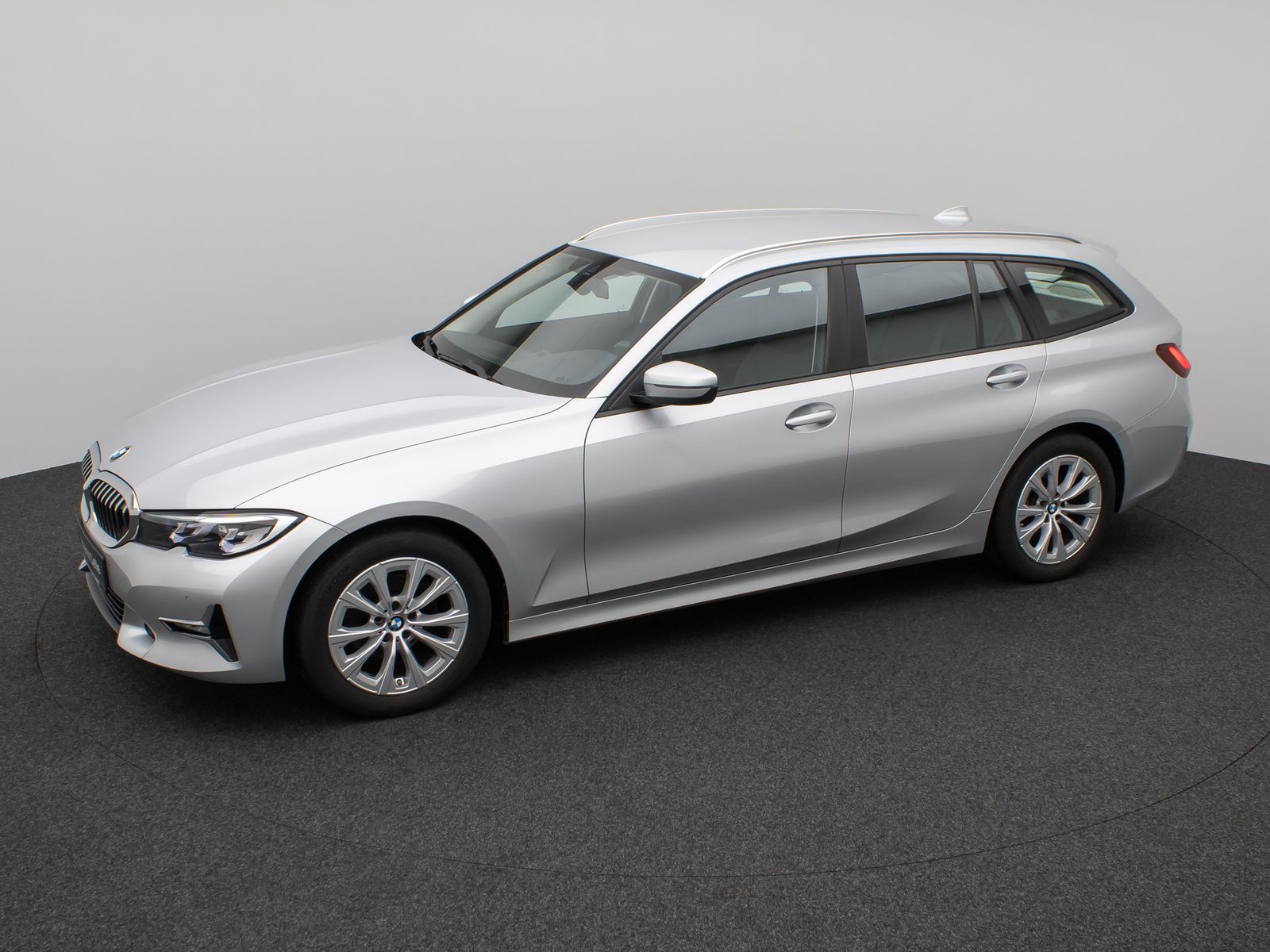 Fahrzeugabbildung BMW 318d DAB Leder PDC Geschwindigkeitsreg Sport LED