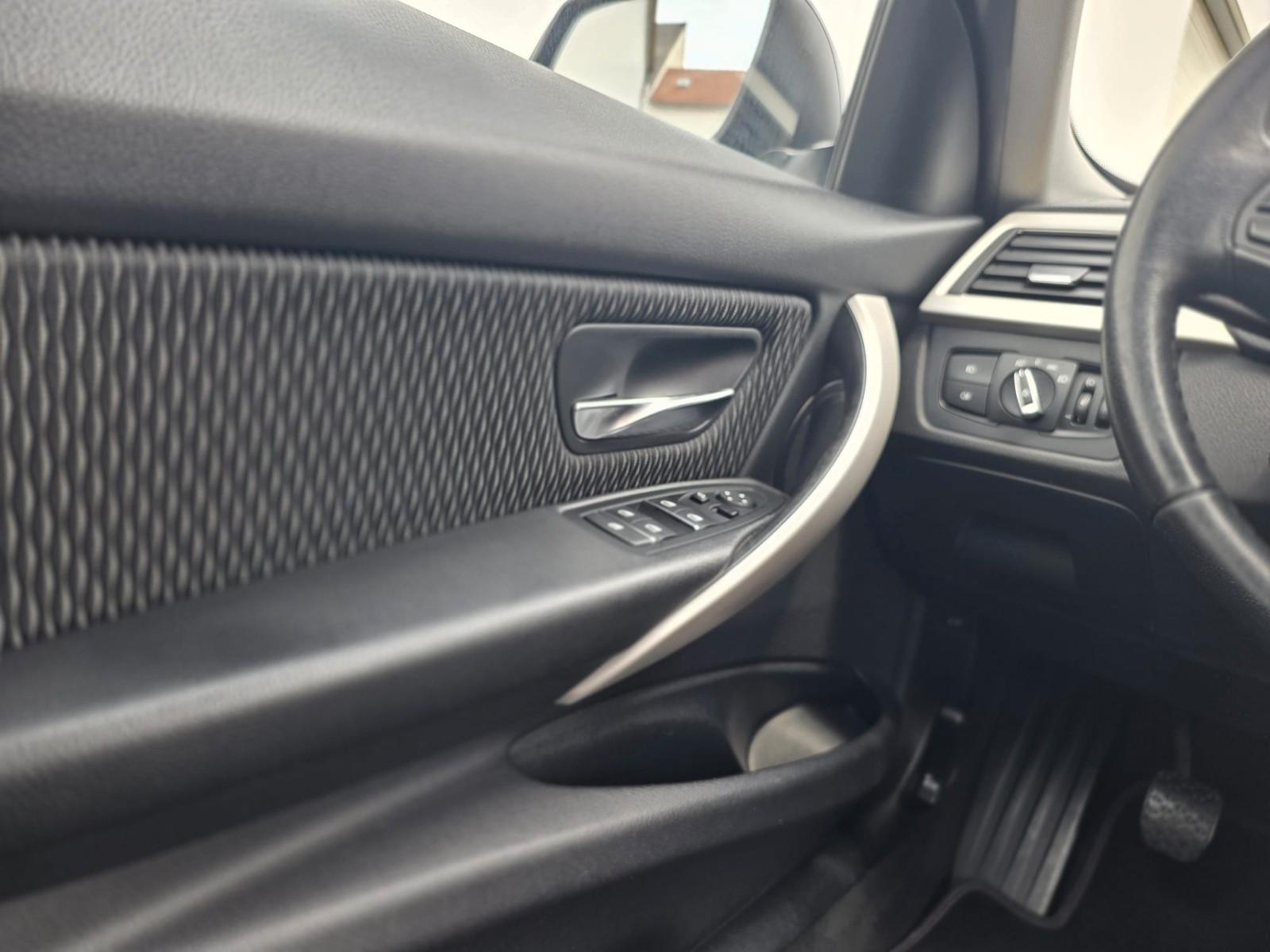 BMW 318D TOURING 150CH - ADVANTAGE - BVM - ATTELAGE