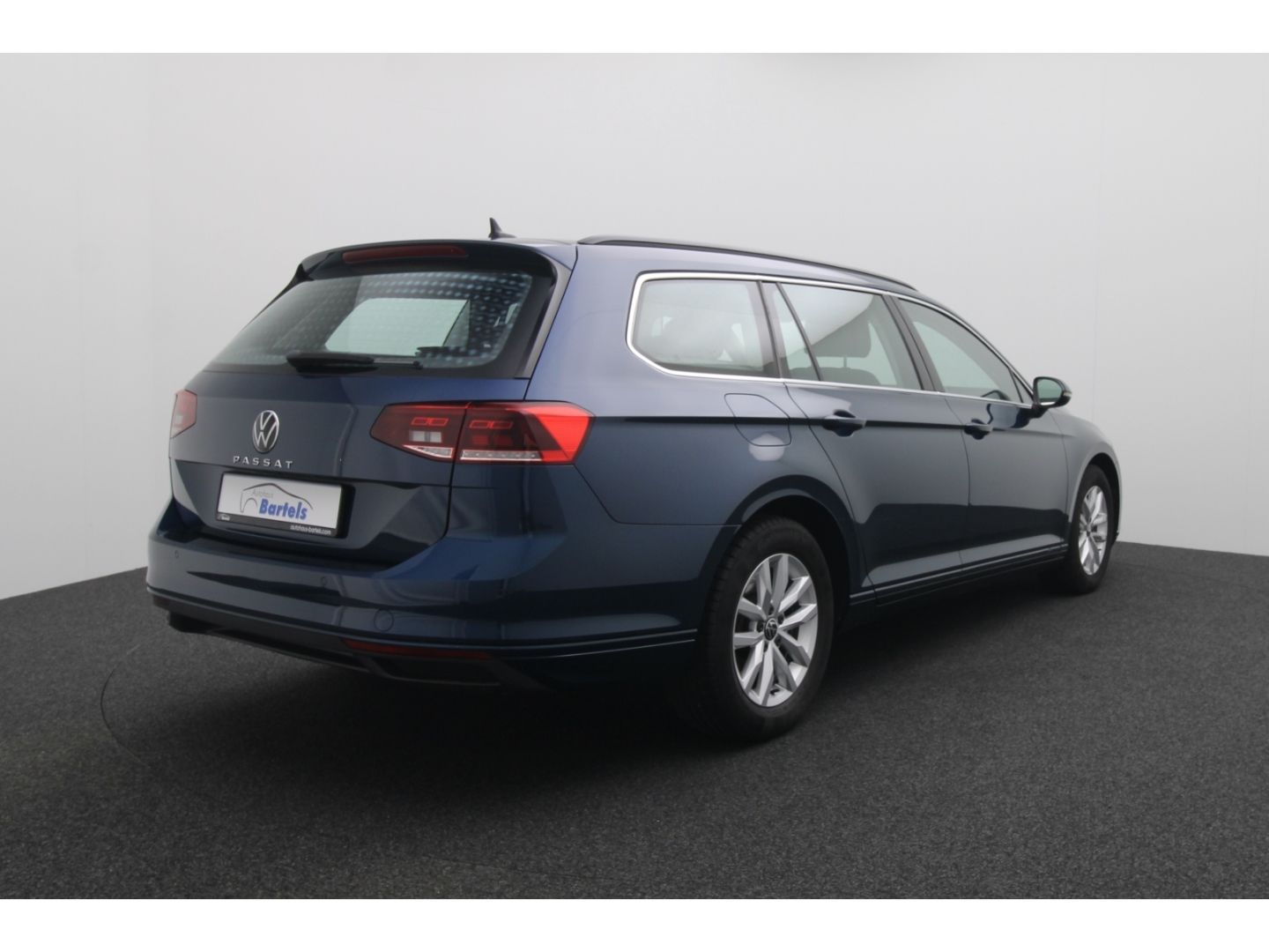 Fahrzeugabbildung Volkswagen Passat Variant 2.0 Business 3-Zonen-Klima Kamera