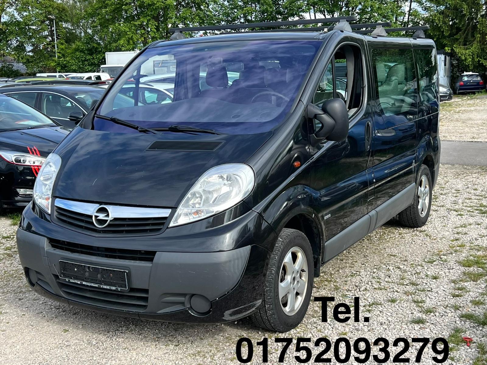 Opel Vivaro 2.0 dCi . Klima . 9 Sitze . Turbo-Schaden