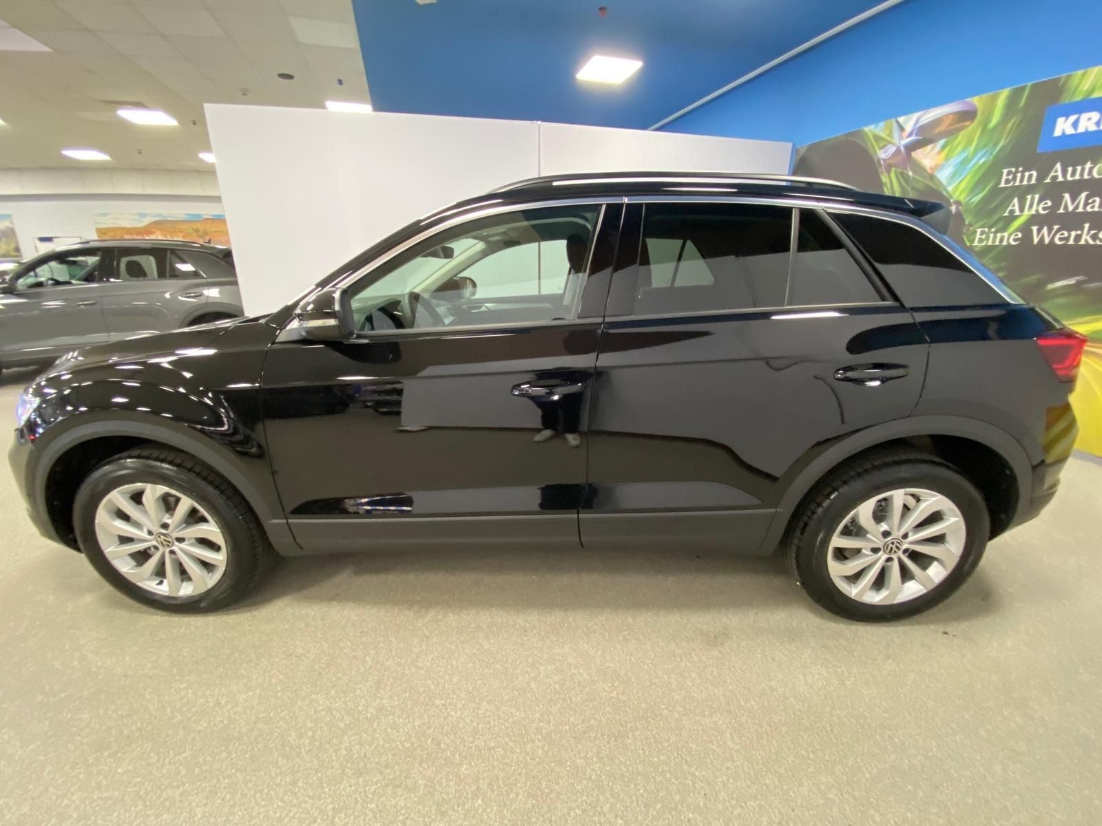 Fahrzeugabbildung Volkswagen T-Roc 1.5 TSI DSG LIFE+ACC+AHK+BHZ Lenkrad+RFK++
