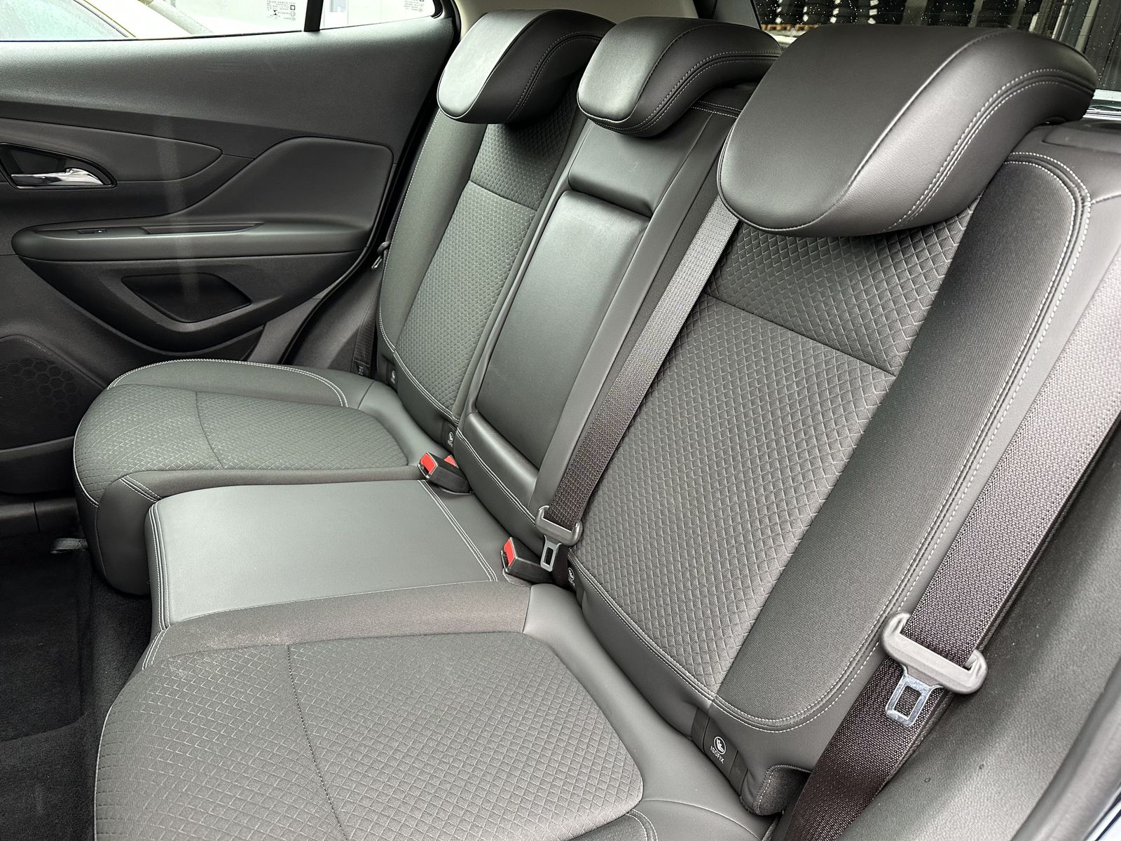 Fahrzeugabbildung Opel Mokka X 1.4 T Innovation NAV+LED+SHZ+KAMERA+18Zo