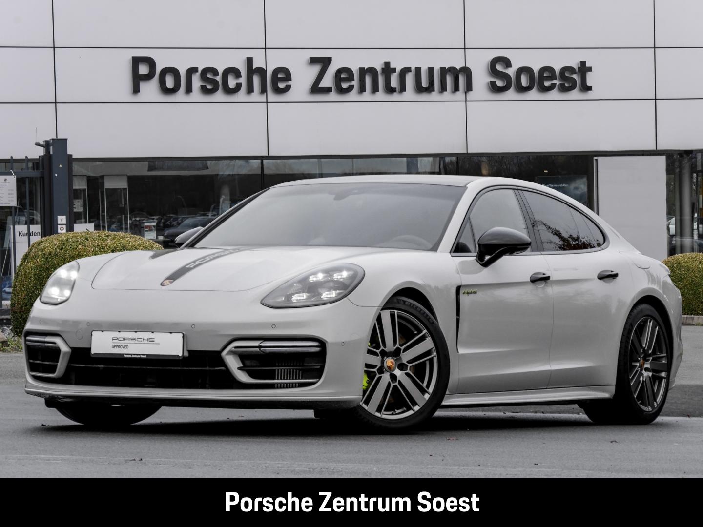 Porsche Panamera 4 E-Hybrid Platinum Edition/SportChrono
