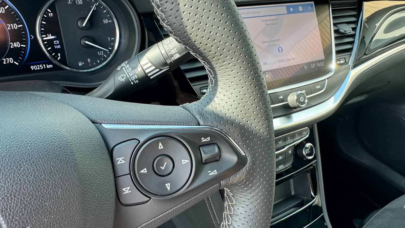 Opel Astra K SportsTourer Elegance Alcantara Led Navi