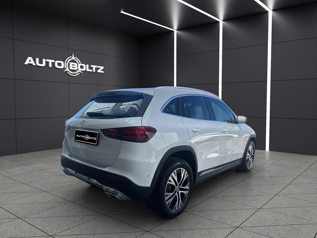 Mercedes-Benz GLA 180 Progressive Line Adv. Winter Kamera MBUX foto 6