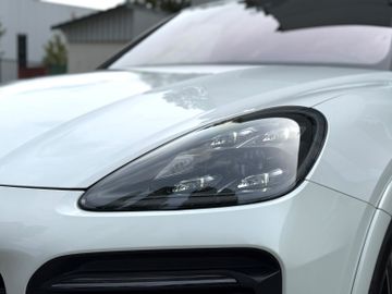 Porsche Cayenne - 8