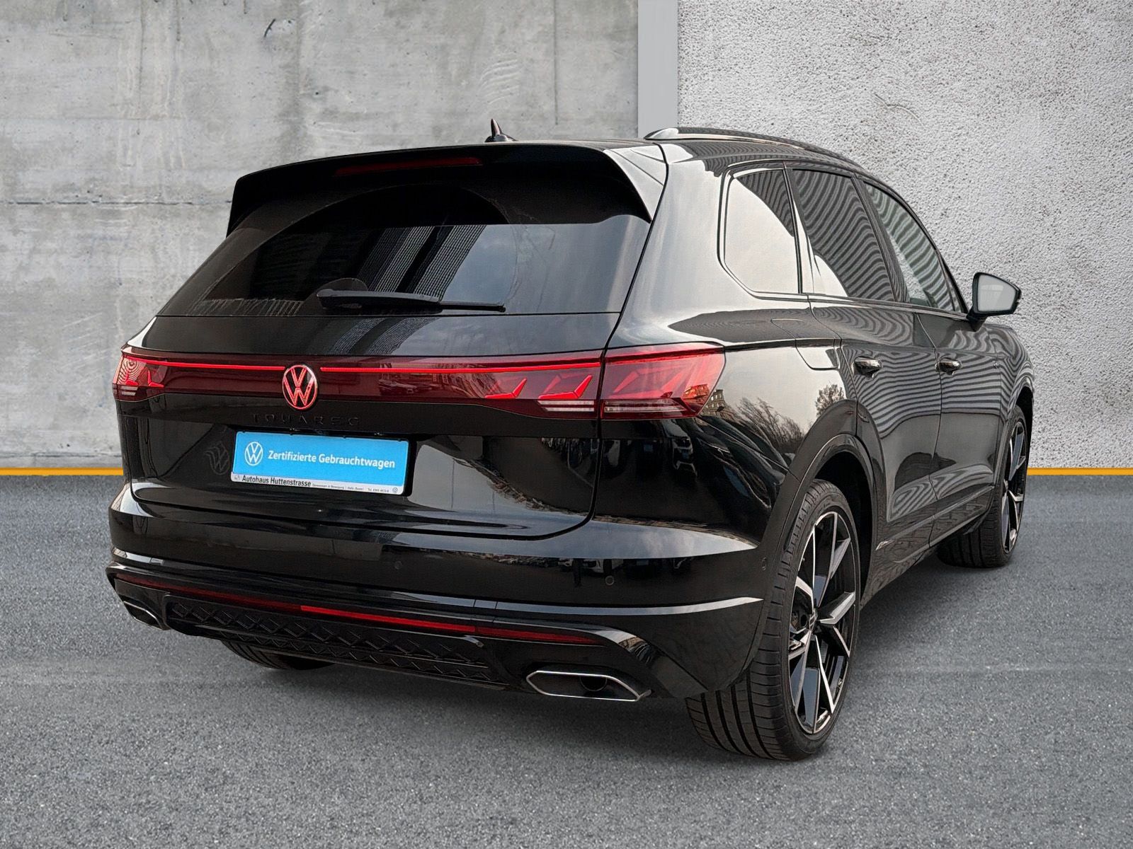 Fahrzeugabbildung Volkswagen Touareg 3.0 TDI 4M R-Line PANO STANDHZG AHK 22"