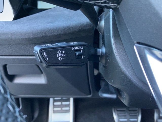 Fahrzeugabbildung Audi A3 Limousine 35 TFSI S-line MATRIX HUD Navi SONO