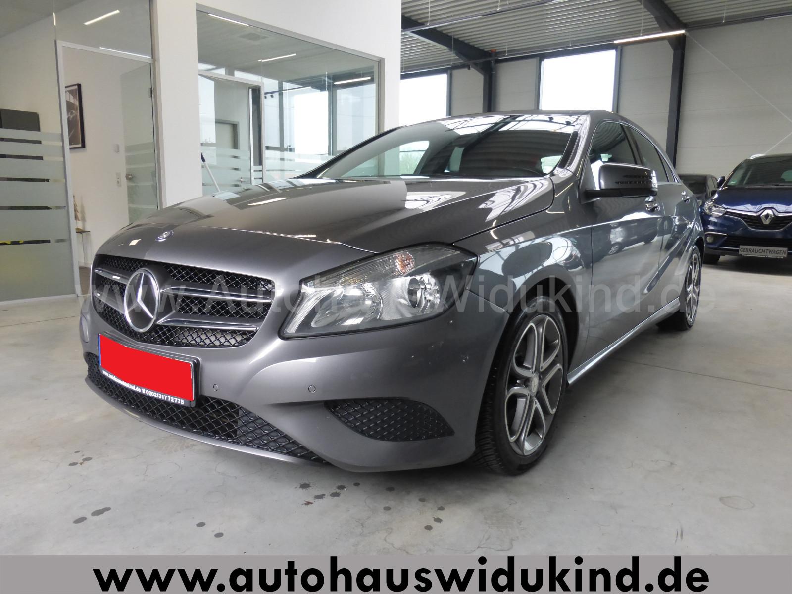 Mercedes-Benz A 180 BlueEfficiency Autom. Navi PDC