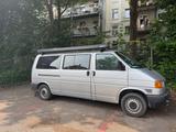 Volkswagen T4 langer Radstand - Volkswagen T4 lang