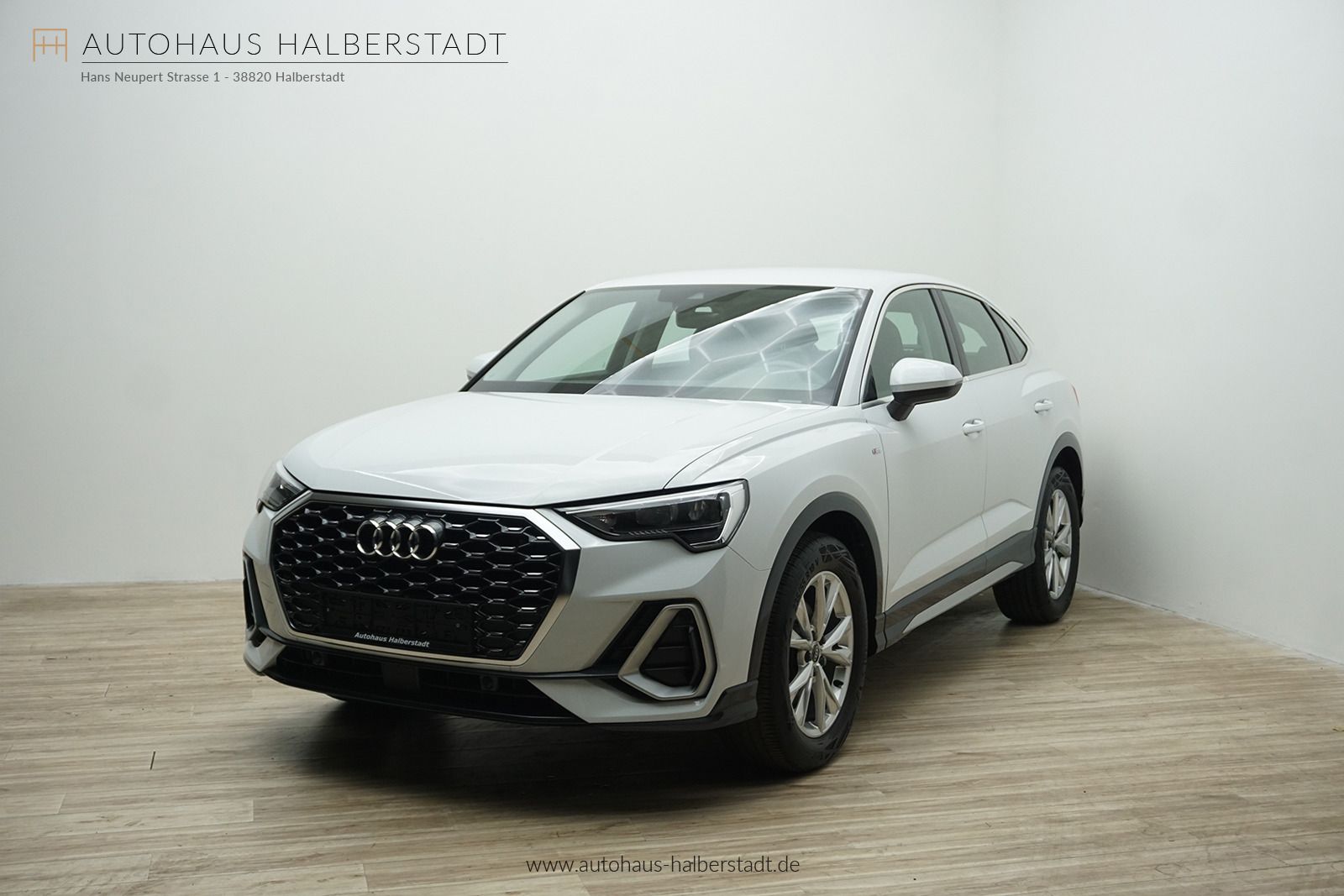 Audi Q3 Sportback 35 TFSI S-line bis 2030 foto 4
