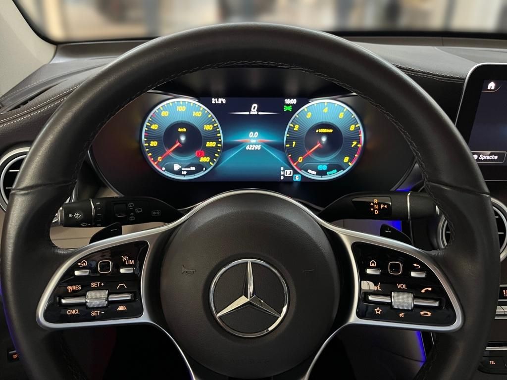 Fahrzeugabbildung Mercedes-Benz GLC 300 4M AMG Totwi. HUD LED SHZ Sport KeyLess