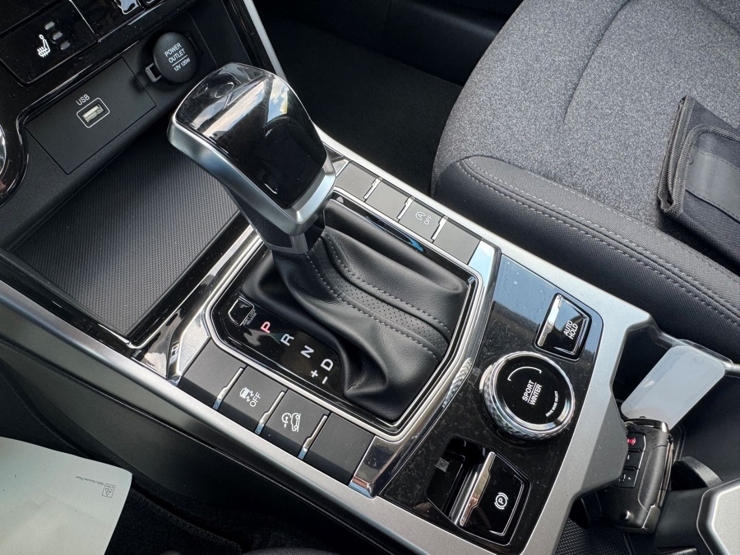 Fahrzeugabbildung KGM Korando Bliss 6/AT 2WD SHZ+LHZ+Kamera