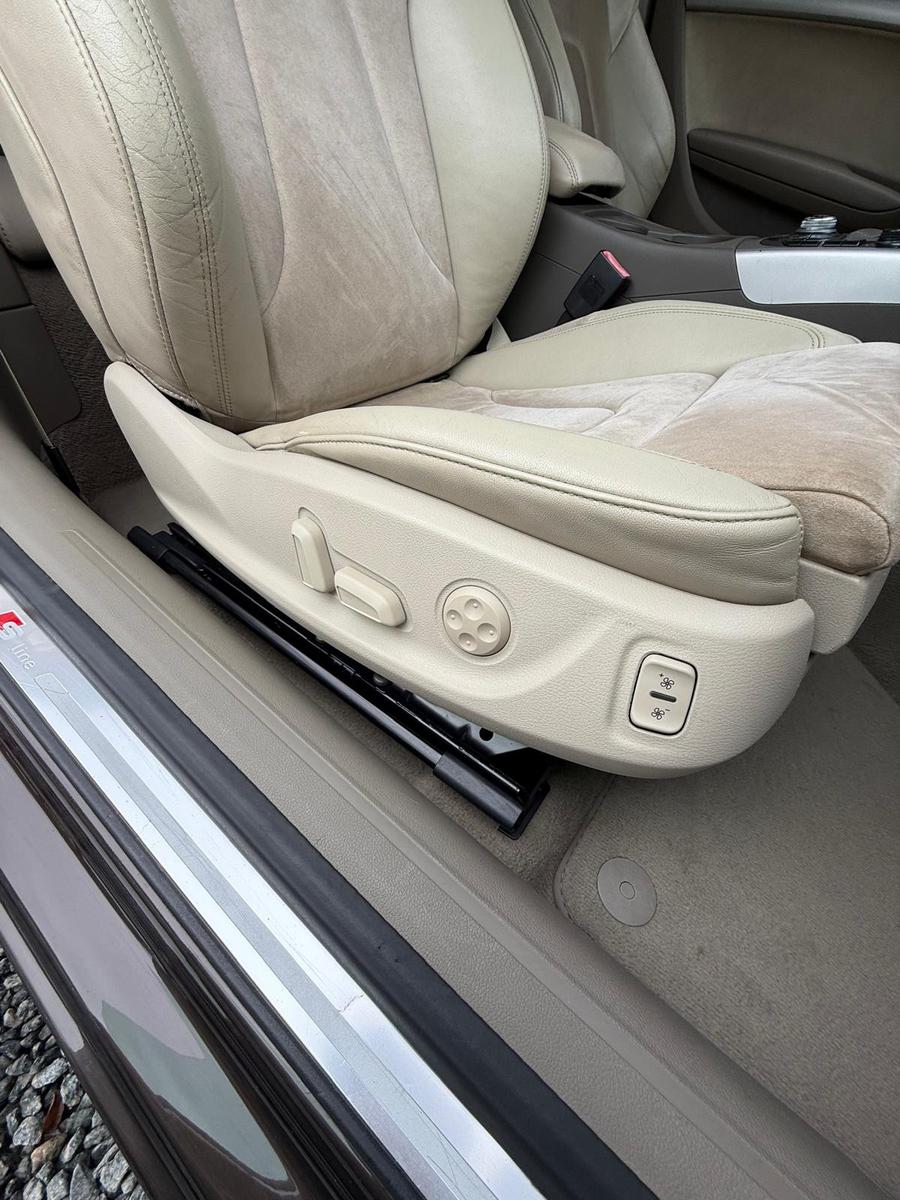 Audi A5 Cabriolet 2.0 S-LINE QUATTRO AHK PDC Airscarf