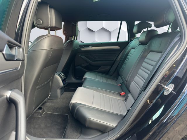 Passat Variant Elegance 1.5TSI DSG 110kW R-Line 