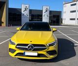 Mercedes-Benz CLA 220 Shooting Brake CLA 220 d 4MATIC DCT ... - mit Diesel-Antrieb: Gelb, Ambiente-Beleuchtung