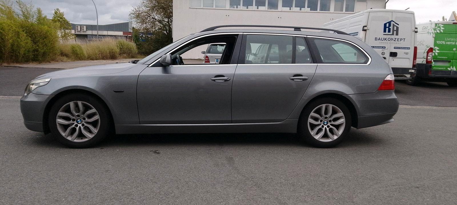 BMW 520 2007 — вигляд ззаду
