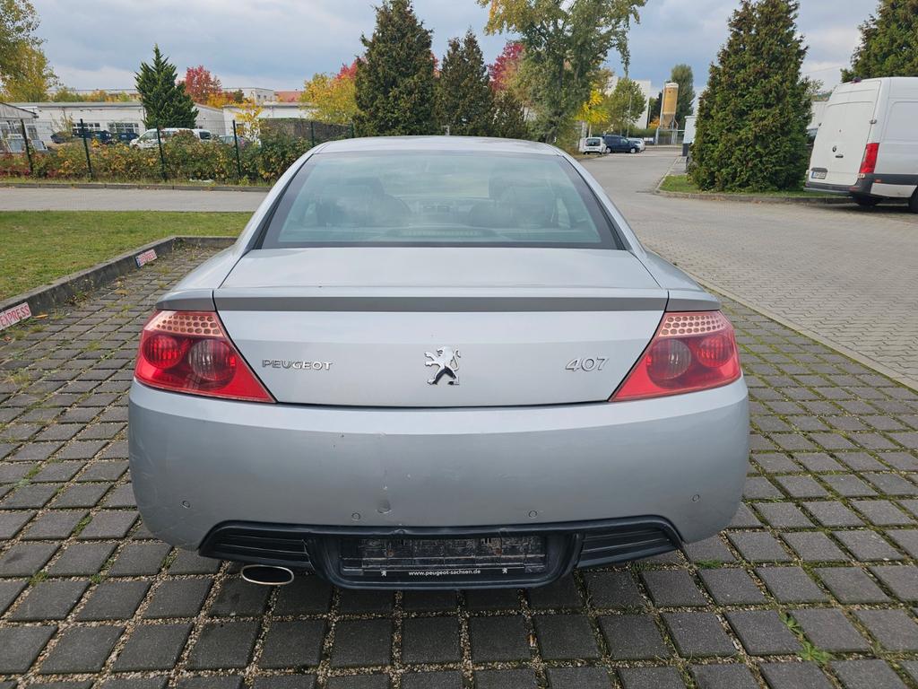 Peugeot 407